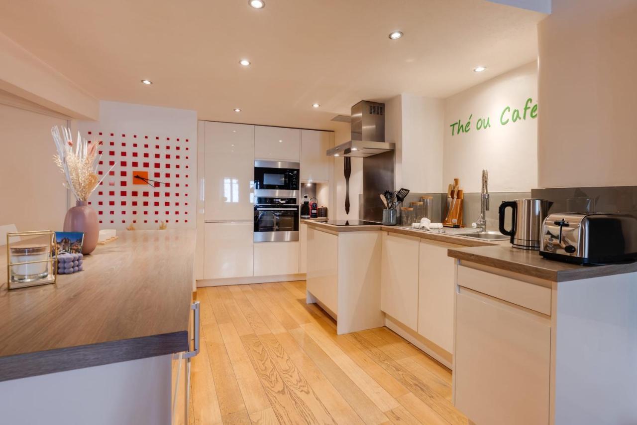 La Tour Du Lac - Beautiful Apartment In The Heart Of Annecy Exteriör bild