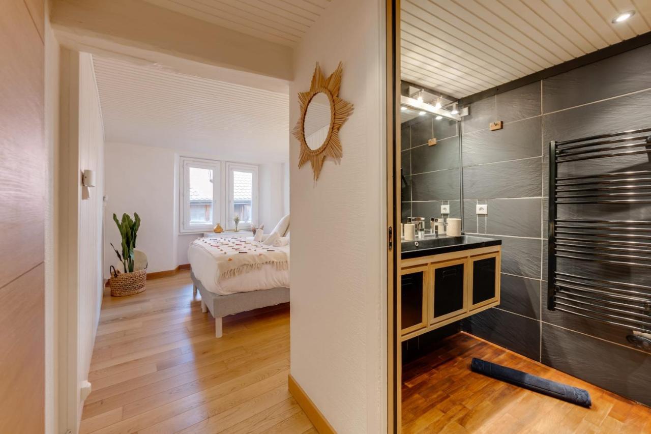 La Tour Du Lac - Beautiful Apartment In The Heart Of Annecy Exteriör bild