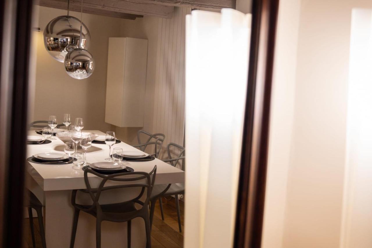 La Tour Du Lac - Beautiful Apartment In The Heart Of Annecy Exteriör bild